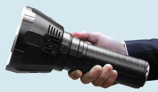 image for article That TikTok-Viral Flashlight Is More Expensive Than You Think