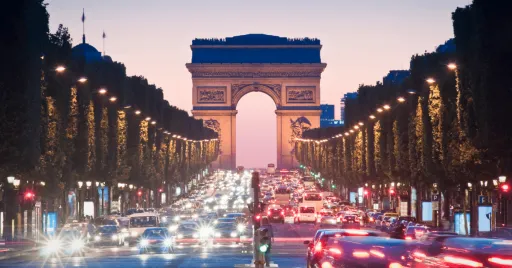 image for article France to Allow Entry of Vaccinated Tourists Starting June 2021