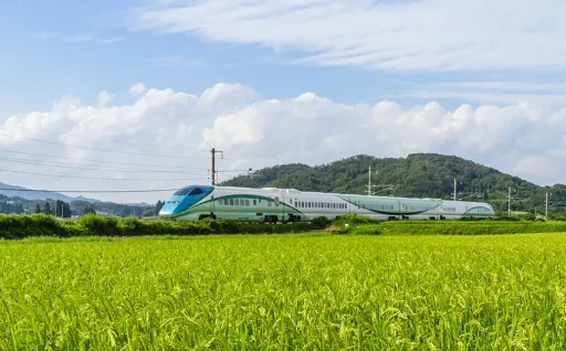 image for article Exploring Yamagata with a Footbath Bullet Train: Toreiyu Tsubasa
