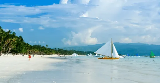 image for article Boracay Is Reopening to All PH Tourists Starting 1 October 2020