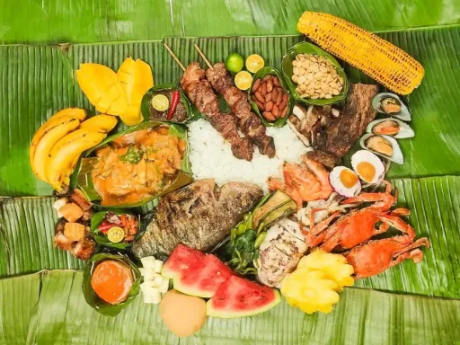 image for article 10 Best Filipino Dishes To Keep Foreign Friends Hooked on Pinoy Cuisine