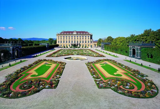 image for article 5 Imperial Palaces in Austria to Live Out Your Fairytale Dreams