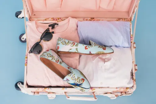 image for article Easy Packing: This is How You Pack a Travel Capsule Wardrobe