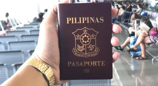 image for article Mga Bawal Mong Gawin sa Iyong Philippine Passport