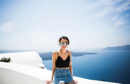 image for article Travel in Style: 7 Easy & Instagram-Worthy Fashion Pieces for the Summer