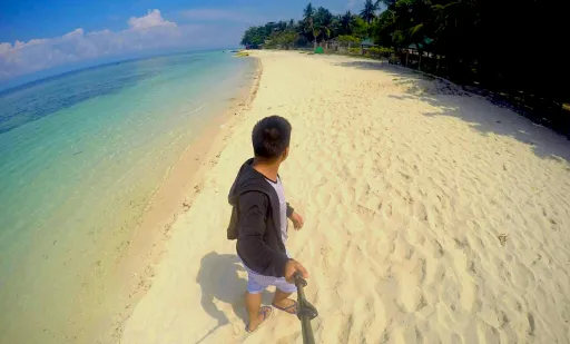 image for article Lambug Beach: My Kind of Getaway at the Southwestern Part of Cebu