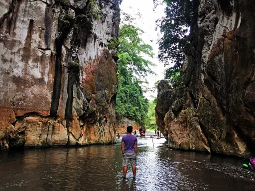 image for article My Weekend Getaway to Tuburan, Cebu: Marmol Cliff, Lantawan Tunnel & Molobolo Spring