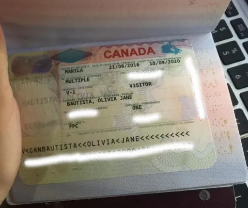 image for article How to Get a Canadian Tourist Visa for Filipinos
