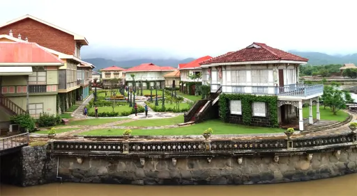 image for article A Day Trip to Las Casas Filipinas de Acuzar: Itinerary, Costs & Tips