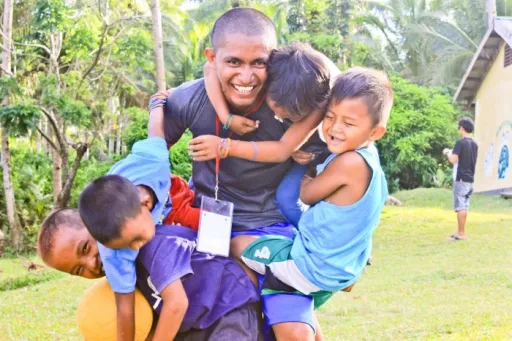 image for article Volunteer in the Philippines: 10 Reasons to Join Gawad Kalinga Bayani Challenge