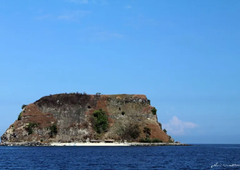 beaches in batangas