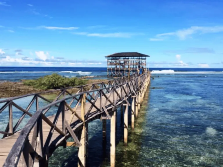 cloud 9 siargao philippines