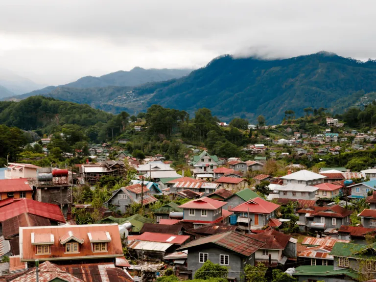 houses and residents in 