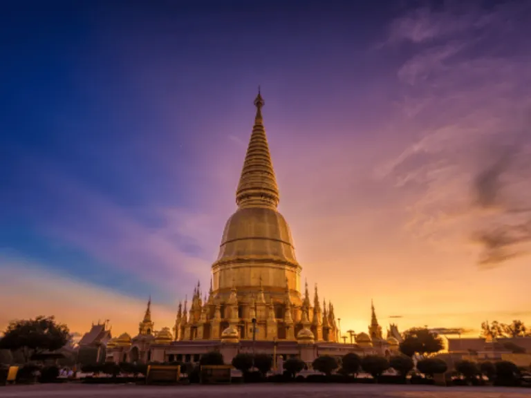 Wat Phra That Hariphunchai in Thailand