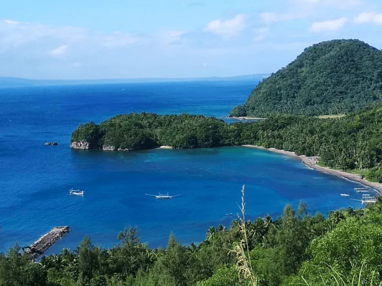 Cagraray Beach, Albay