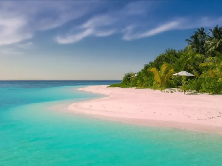 Pink Sand Beach on Sila Island