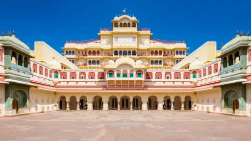 image for article Jaipur, India Travel Guide: Top Spots to Visit in the Pink City