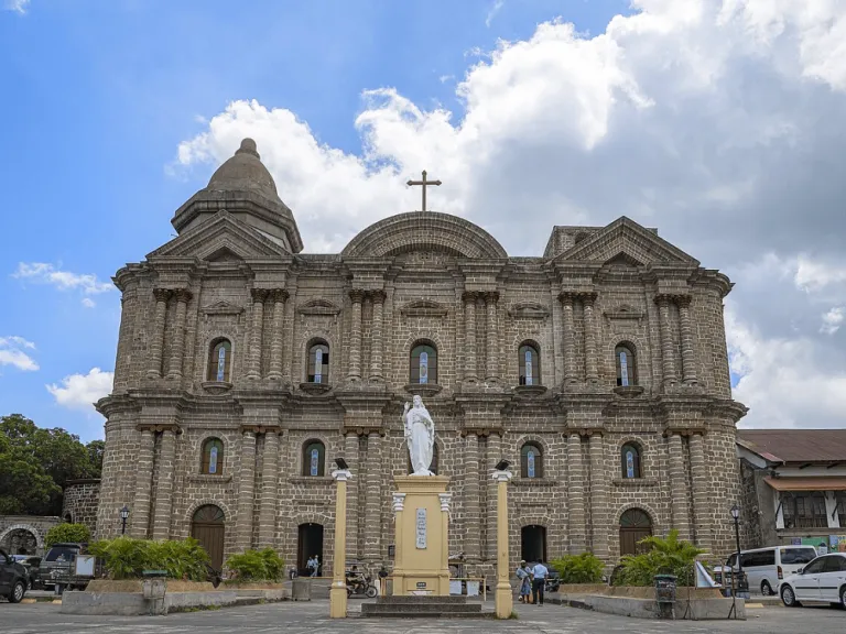 Taal Basilica