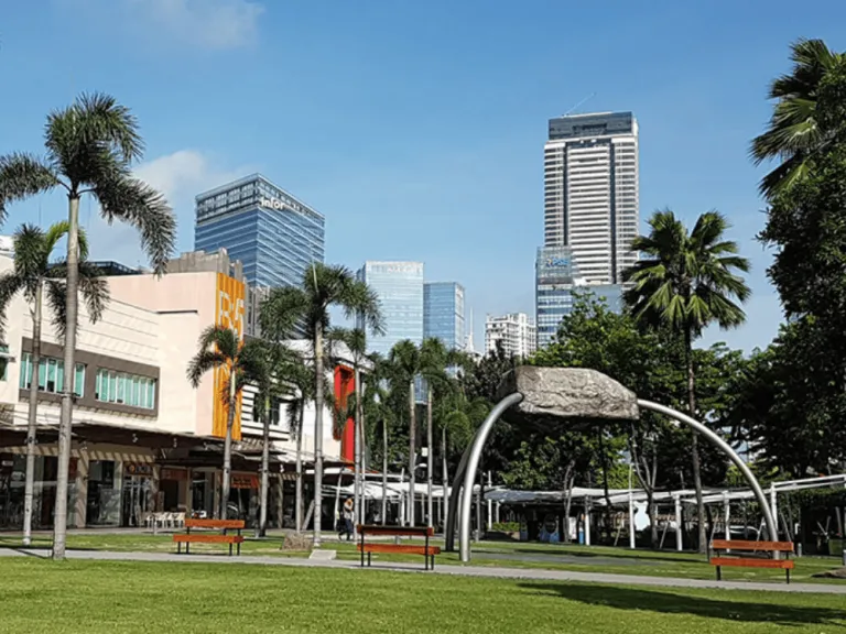 High Street Park in BGC