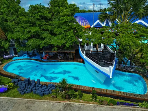 image for article Mother’s Wonderland: Quezon Province’s Fantasy Theme Park