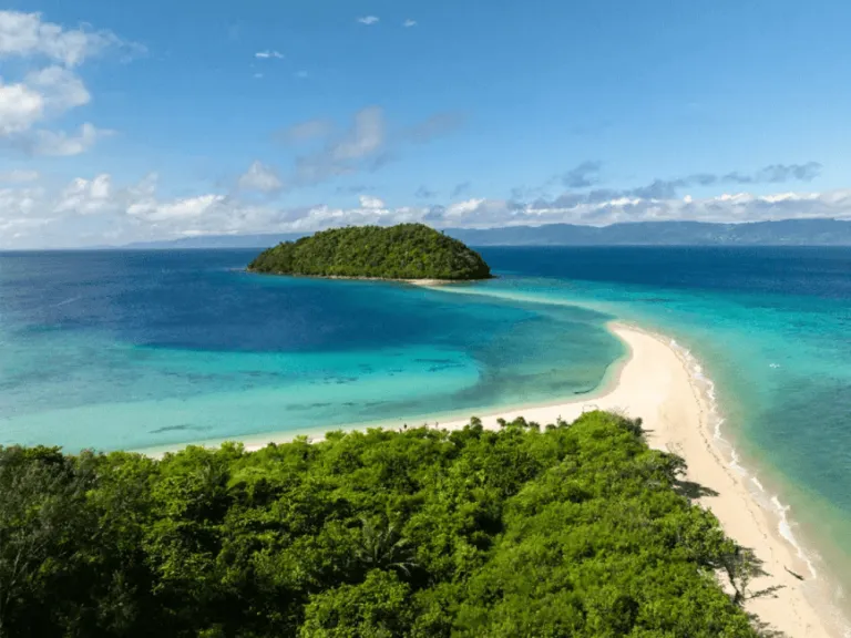 Bonbon Beach in Romblon