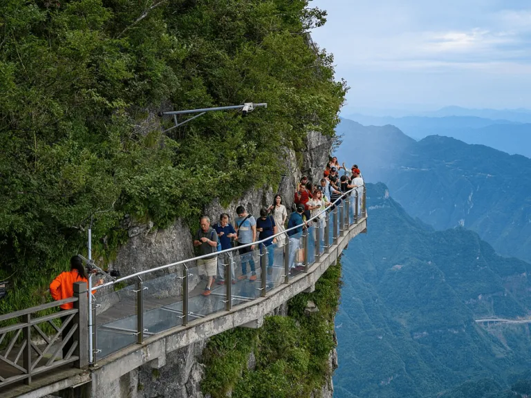 Guigu Cliffside Path