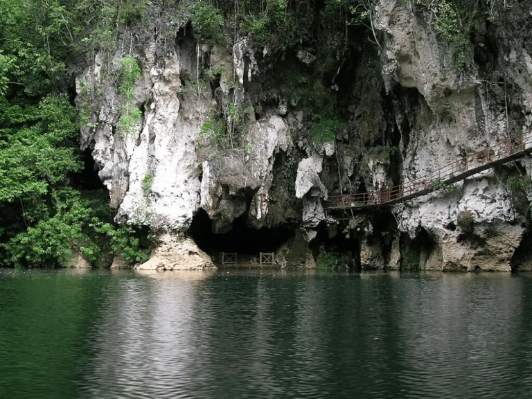 Sohoton Cave and Natural Bridge