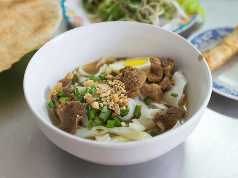 Mi Quang