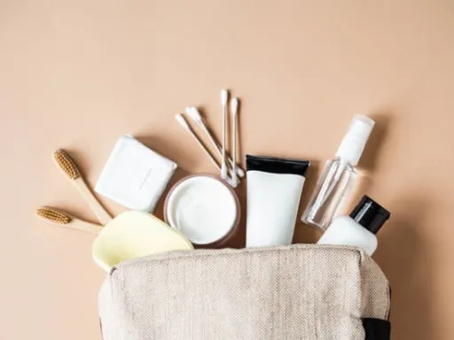 image for article Travel Toiletries Guide for Smart and Easy Packing