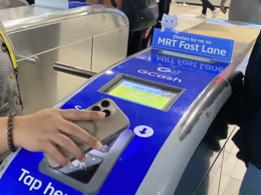 image for article Free MRT-3 Ride Offered to Passengers Affected by Tap-Out Glitch