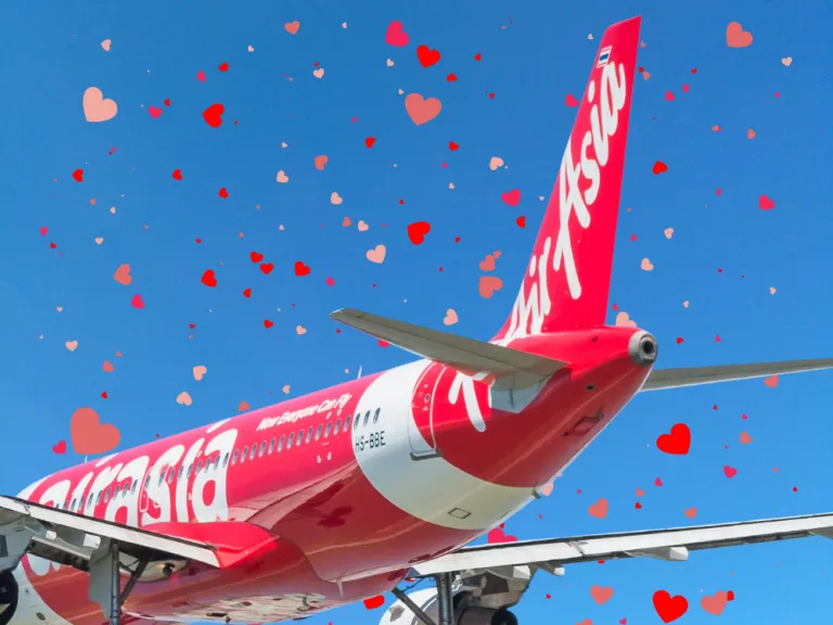 airasia-proposal-flight-wedding-surprise bohol flight wedding proposal flight attendant love story viral romantic plane wedding proposal airplane proposal ideas