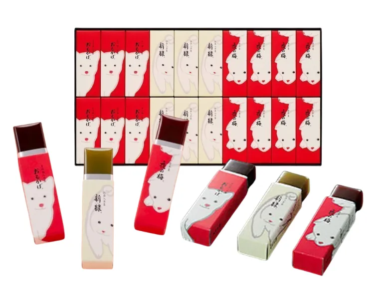 konbini snacks you can only buy from japan convenience store snacks japan only foods snacks from japan only japan exclusive food snacks candies chocolates cakes wagashi tokyo banana Takaski Website
