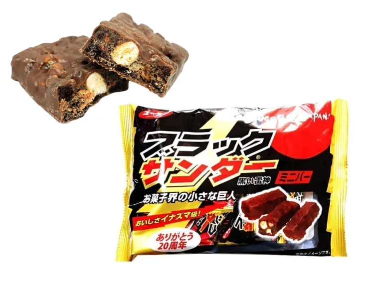 black thunder snacks to eat in japan near hotels where to eat in japan what to eat in japan japan exclusive food konbini snacks you can only buy from japan convenience store snacks japan only foods snacks from japan only japan exclusive food snacks candies chocolates cakes wagashi tokyo banana 