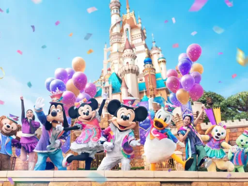 image for article Filipino Tourist Dies on Frozen Ride at Hongkong Disneyland