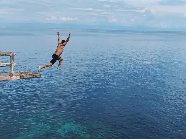 molave cliff diving panglao travel guide buget and itineraryhaohao0307 | Instagram