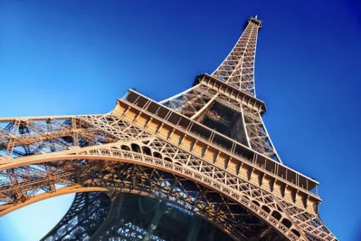 image for article Why the Eiffel Tower Is Closed and the Truth About Demolition Rumours
