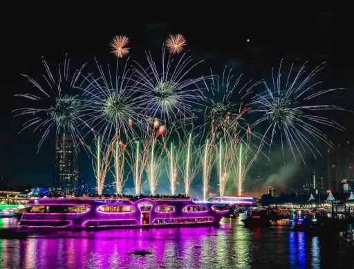 Vijit Chao Phraya 2026: Dates, Free Viewing Spots and What to Expect image for article Vijit Chao Phraya 2026: Dates, Free Viewing Spots and What to Expect