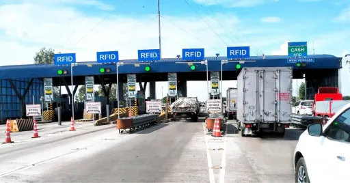 image for article Attention, Motorists: Only 1 RFID Needed Across All Expressways Starting July 2024