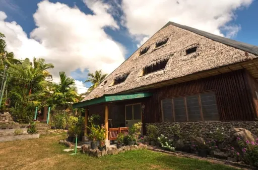 image for article 10 Rustic Airbnbs in Dumaguete for a Seaside Vacation  