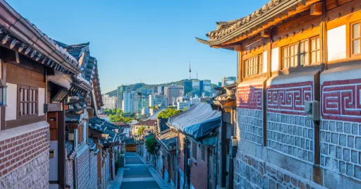 image for article 10 Things to Do in South Korea for First-Time Travellers